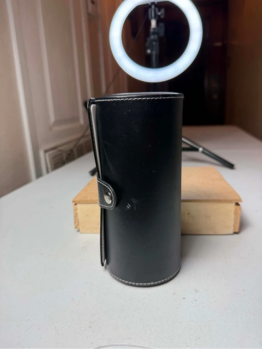 Eleganto branded black leather watch case